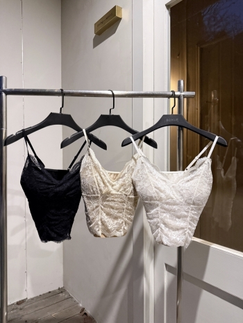 【Z829794】微磨毛V領蕾絲吊帶背心