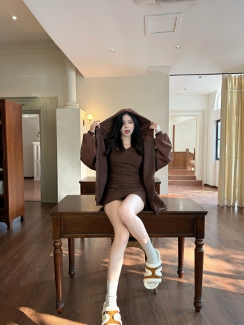 【Z829776】韓系厚挺純色連帽外套