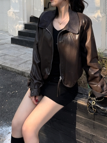 【Z829796】牛仔翻領拼接皮衣外套