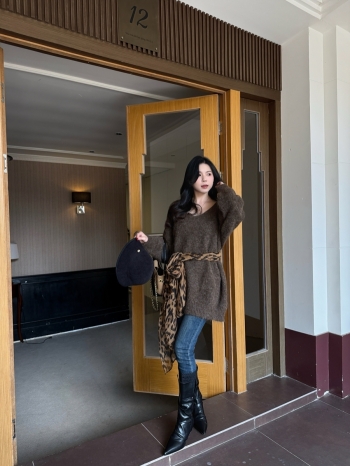 【Z829842】豹紋飄帶軟糯V領針織毛衣