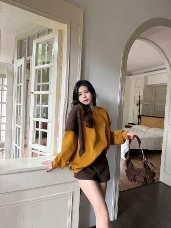 【Z829877】針織披肩純色圓領大學T