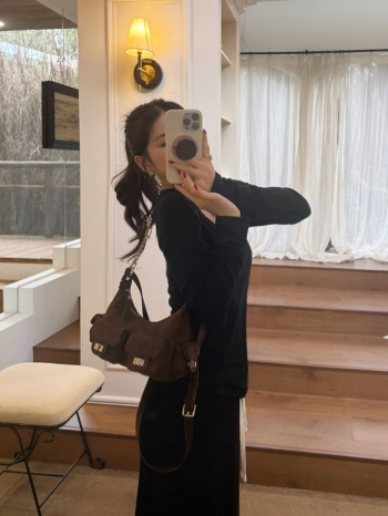 【Z829884】菱格紋多口袋單肩腋下包