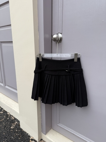 【Z829900】學院風毛呢百摺短裙