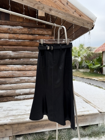 【Z829892】高腰褶皺設計PU皮魚尾裙