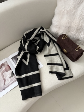 【Z829971】經典幾何條紋披肩圍巾