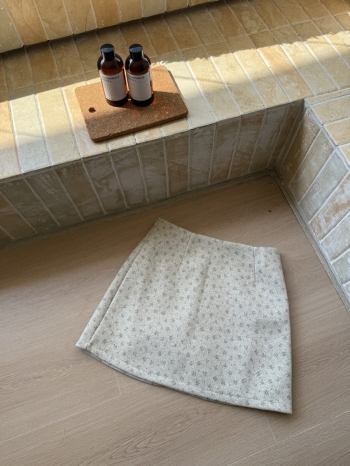 【Z829947】復古小碎花毛呢短裙