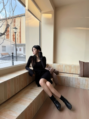 【Z829938】喇叭袖麻花針織連身裙