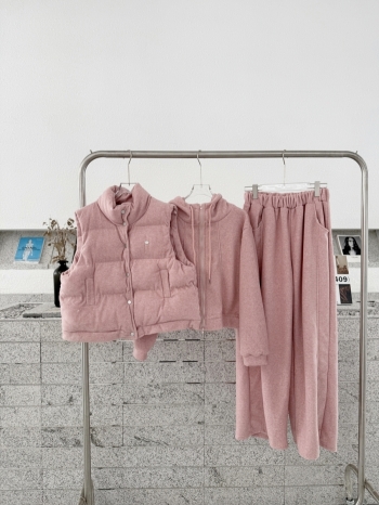 【Z829851】連帽羽絨鋪棉背心三件式休閒套裝