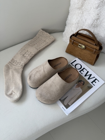 【Z830015】鬆糕後底勃肯包頭拖鞋