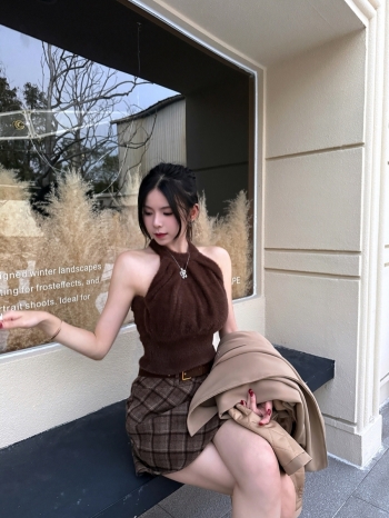 【Z829954】掛脖針織毛絨削肩背心