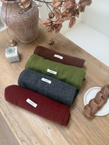 【Z829977】暖糯親膚澳羊毛針織圍巾