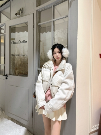 【Z830037】設計感拼接白鴨絨立領外套