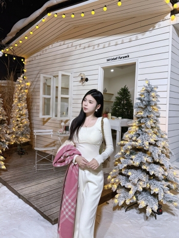 【Z830022】甜美風蕾絲花邊方領長袖(胸墊可拆)