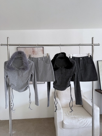 【Z830054】毛領連帽抽繩上衣短裙套裝