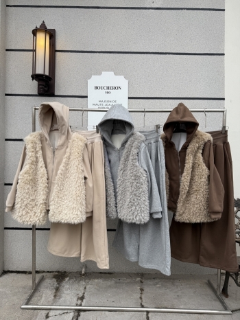 【Z830066】羊羔毛背心連帽加絨三件式休閒套裝