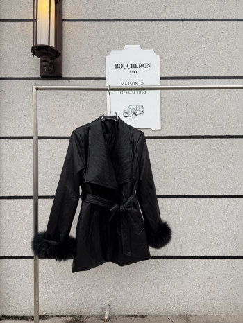 【Z830051】毛毛袖大翻領綁帶收腰皮外套