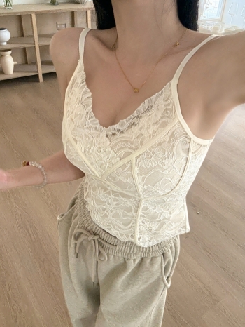 【Z830108】法式V領蕾絲磨毛美背背心
