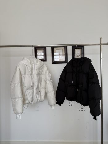 【Z830147】連帽抽繩泡芙白鴨絨羽絨外套