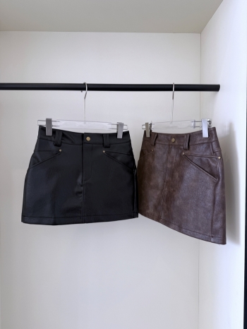 【Z830148】甜酷風復古PU皮短裙