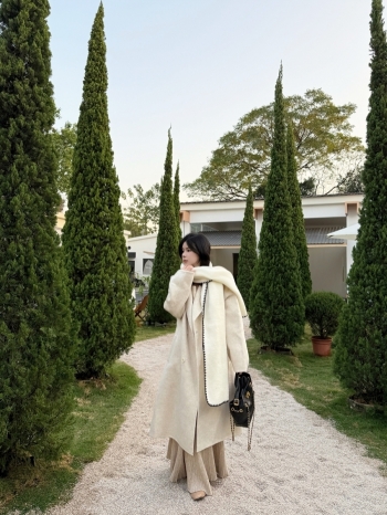 【Z830161】韓系含羊毛鎖邊仿羊絨圍巾