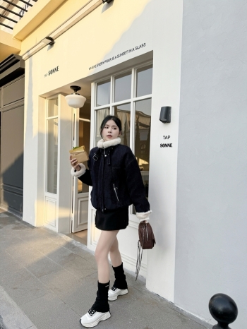 【Z830187】毛毛領加絨收腰拉鍊牛仔外套