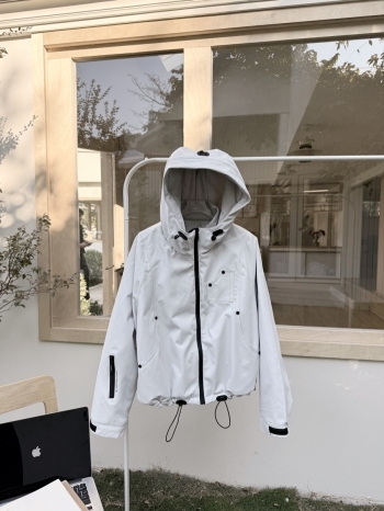 【Z830234】連帽抽繩加絨機能衝鋒衣外套