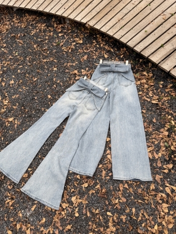 【Z830343】重工燙鑽蝴蝶結喇叭牛仔褲