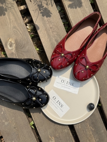 【Z830357】法式浪漫！鉚釘蝴蝶結點綴平底娃娃鞋