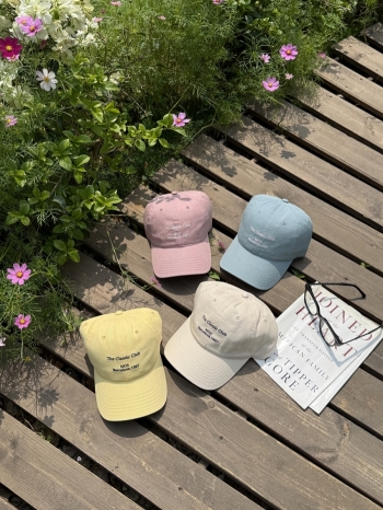 【Z830362】糖果色字母刺繡軟頂棒球帽