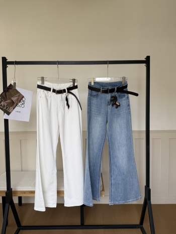 【Z830399】復古水洗藍不貼腿微喇牛仔褲