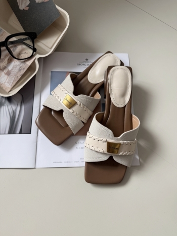 【Z830468】法式方頭金標低跟涼拖鞋