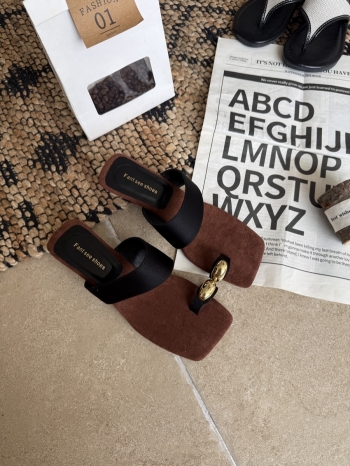 【Z830527】韓式金屬扣方頭坡跟涼拖鞋