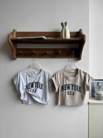 【Z830555】簡約風字母印花捲袖短T