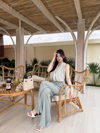 【Z830550】氣質休閒掛脖露背背心+寬褲套裝