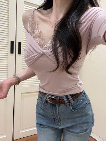 【Z830552】純欲人棉V領蕾絲交叉扭結上衣