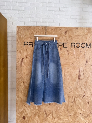 【Z830656】滿天星燙鑽毛邊牛仔長裙(附腰繩)