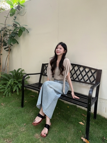 【Z830693】赫本風V領三角巾披件短袖針織衫