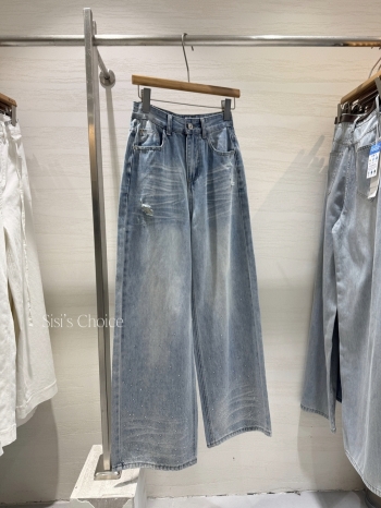 【Z830808】水洗淺色貓抓紋燙鑽牛仔褲(附腰帶)