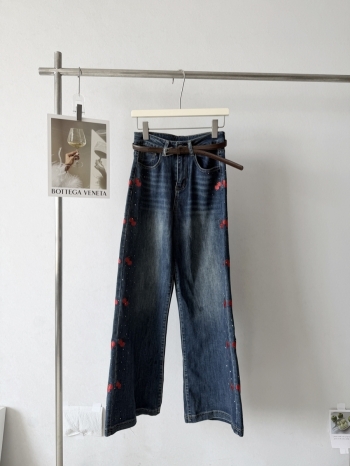 【Z831376】韓系甜美櫻桃刺繡燙鑽牛仔褲